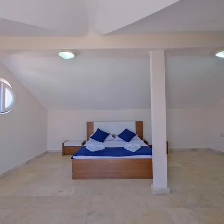 Yas Calis Hotel 4*