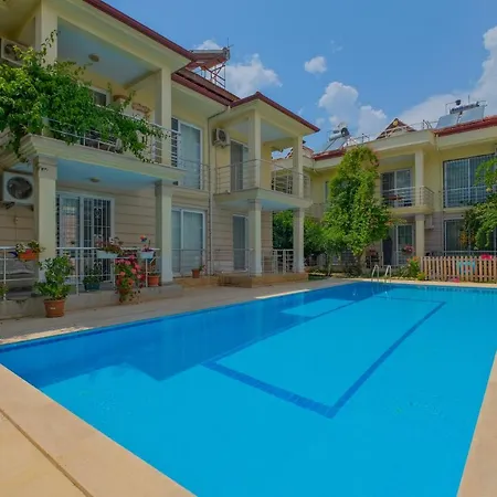 Hotel Yas Calis