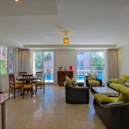 Hotel Yas Calis 4*